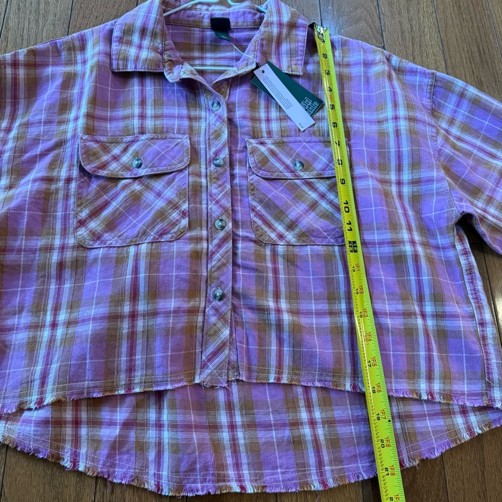 Wild Fable Women's Long Sleeve Cropped Button-Down Shirt Pink Plaid Small NWT - Picture 8 of 9